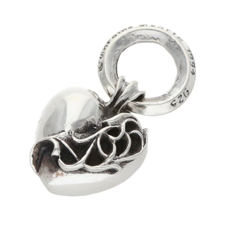 HEART PENDANT / Heart Pendant