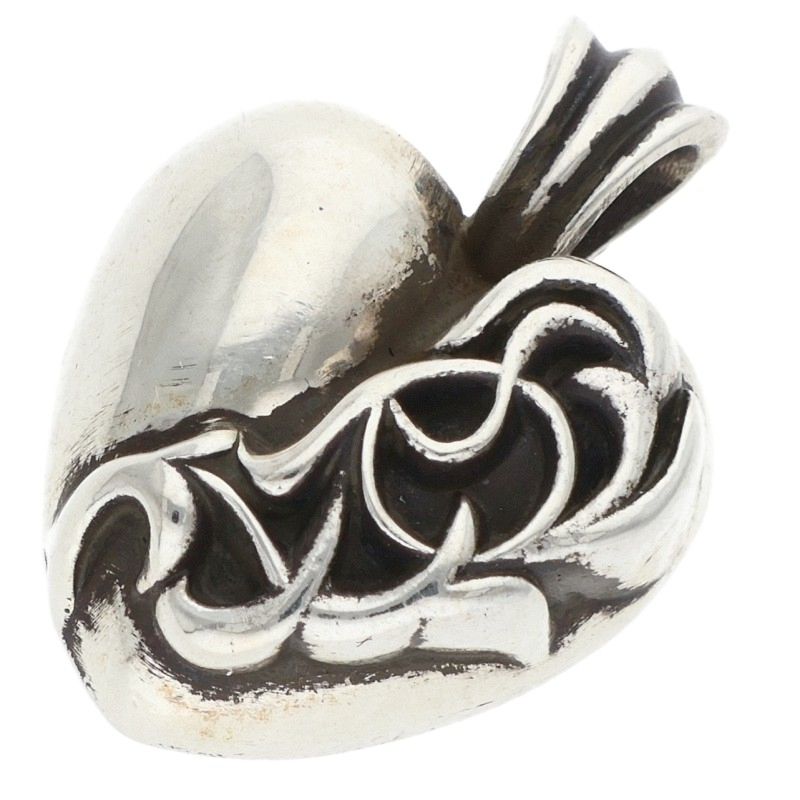 HEART PENDANT / Heart Pendant