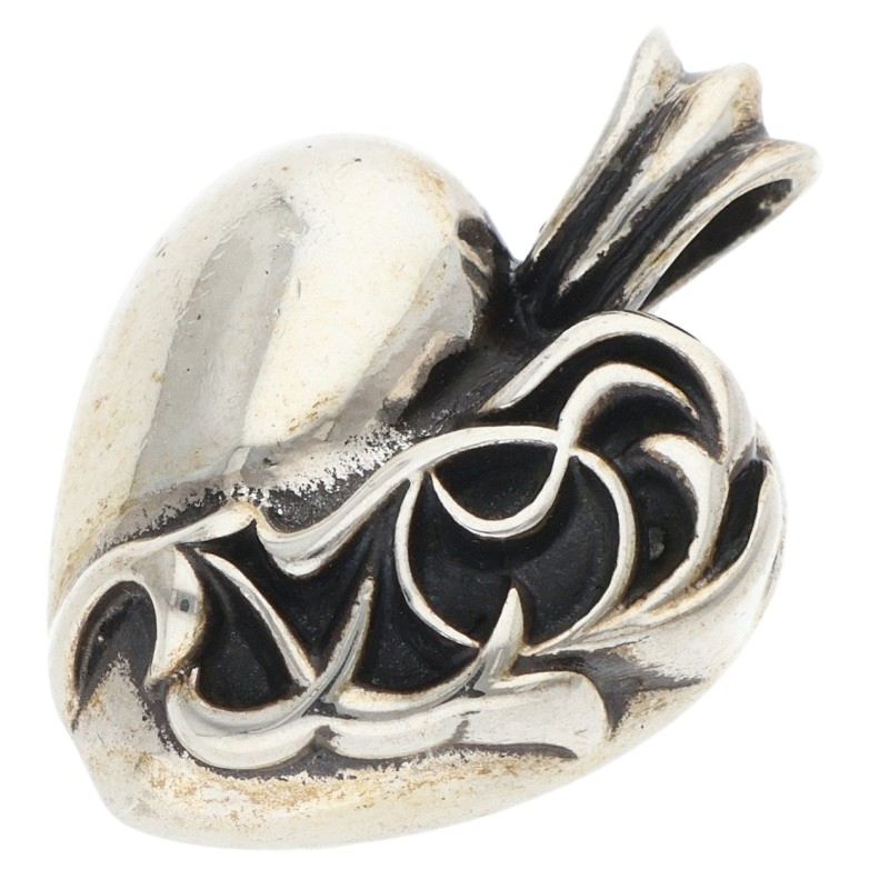 HEART PENDANT / Heart Pendant