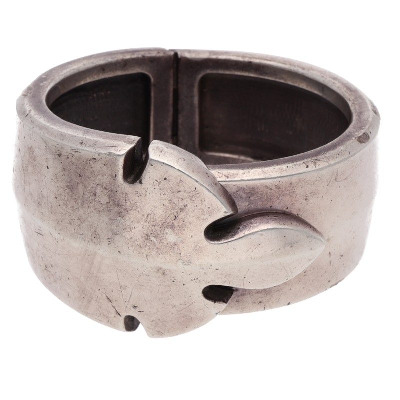 Fleurknee Bangle