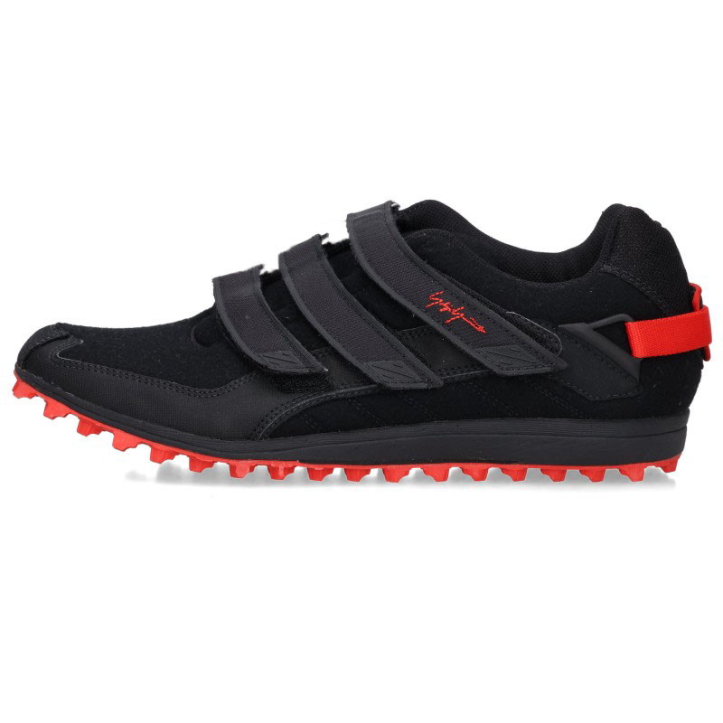 adidas ベルクロメッシュローカットスニーカー