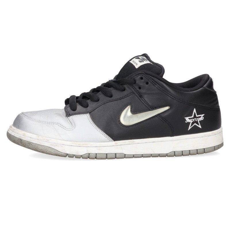 NIKE ダンクロウメタリックシルバースニーカー